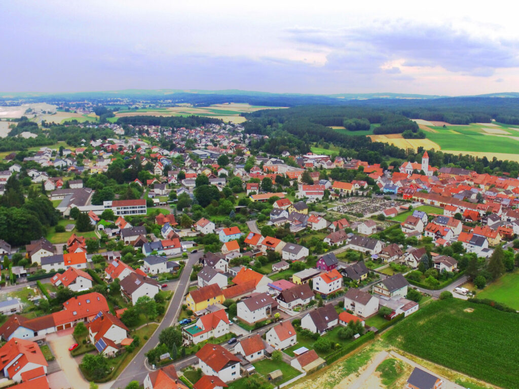 Foto aus der Luft von dem Glasfaserausbauort Schnaittenbach