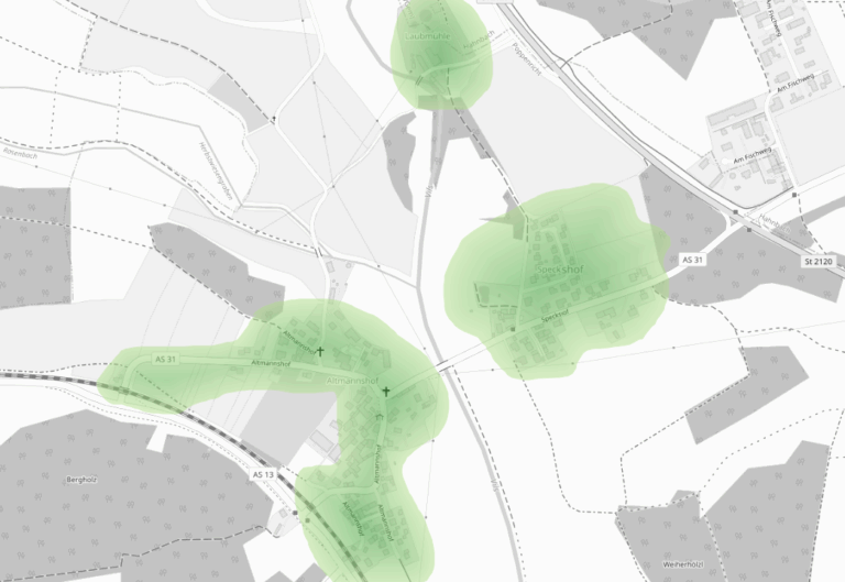 Schwarz weiß Karte des Ortes Poppenricht bei Nürnberg mit grünen Hervorhebungen der Gebiete die Glasfaserausbau erhalten